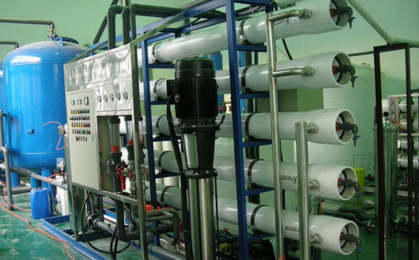 機(jī)械行業(yè)用超純水設(shè)備產(chǎn)品優(yōu)勢(shì)及出水水質(zhì)標(biāo)準(zhǔn) 機(jī)械行業(yè)用超純水設(shè)備產(chǎn)品優(yōu)勢(shì)及出水水質(zhì)標(biāo)準(zhǔn)