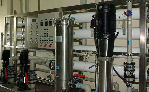 ���B͸����ˮ�O��ă�(y��u)����ô�ж�