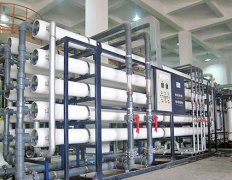 ���B͸ˮ̎���O���ں��伾��(ji��)����M�з�����